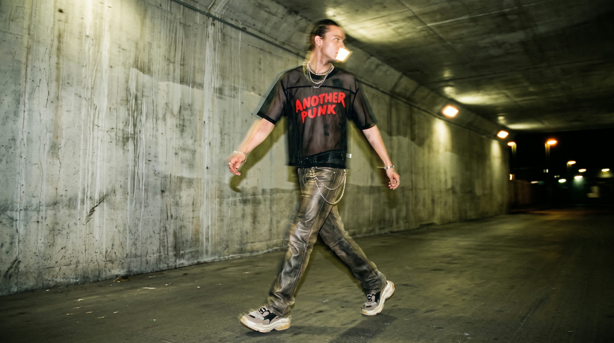Mesh shirt worn on the street at night